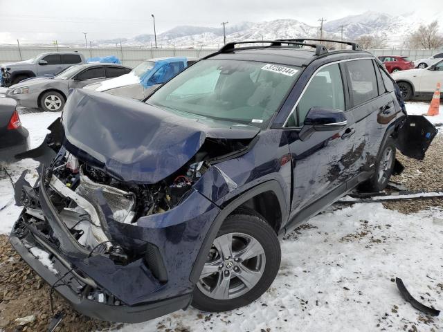 Lot #2414324173 2022 TOYOTA RAV4 XLE salvage car