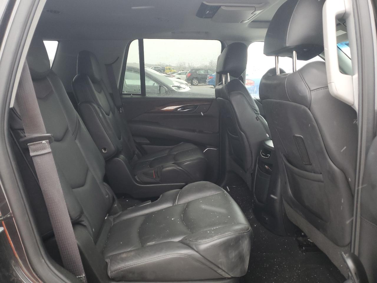 1GYS4BKJ6GR369587 2016 Cadillac Escalade Luxury