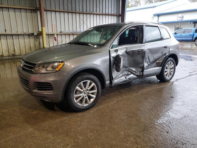 2014 Volkswagen Touareg V6 Tdi VIN: WVGEP9BP4ED013880 Lot: 39832974