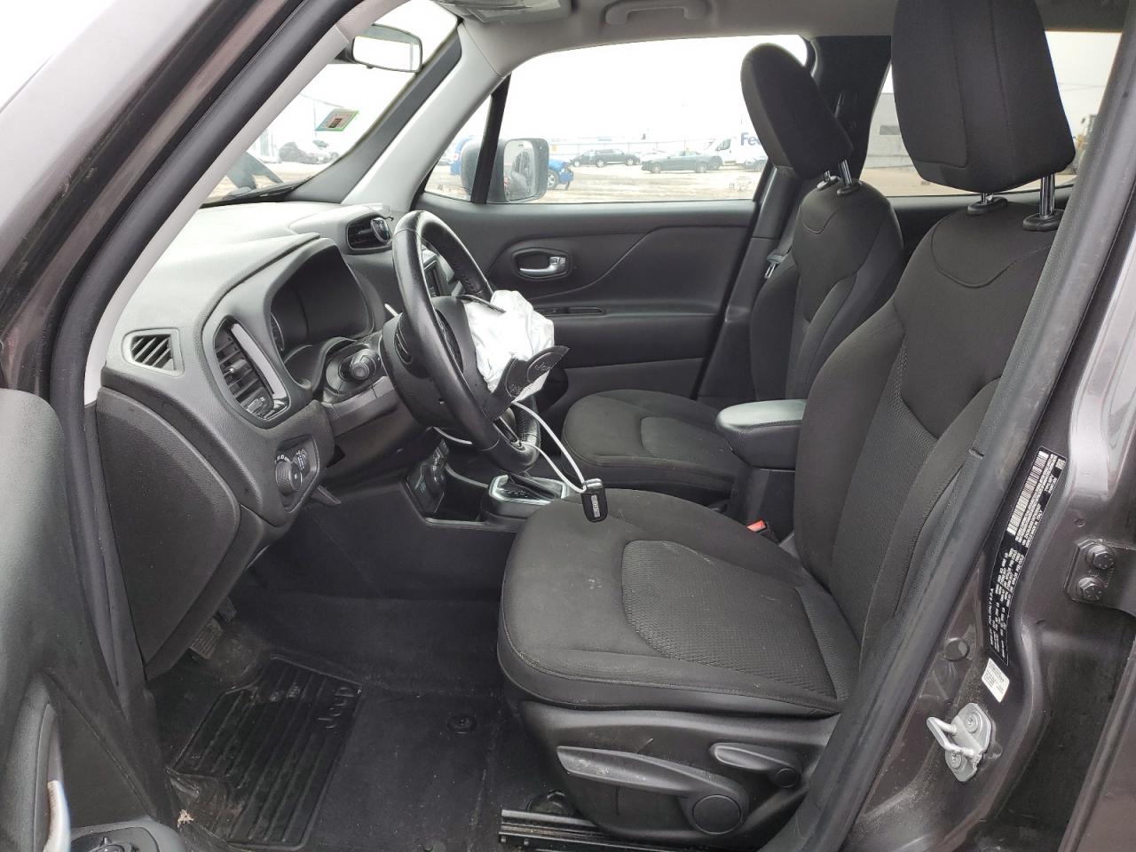 ZACNJBBB1KPK59927 2019 Jeep Renegade Latitude