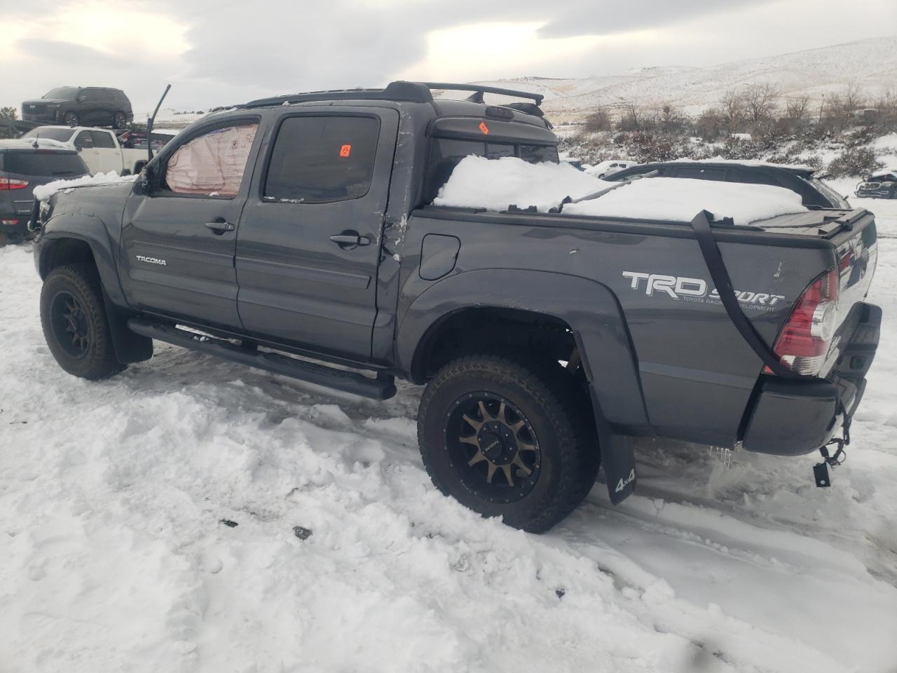 2014 Toyota Tacoma Double Cab vin: 3TMLU4EN8EM152125