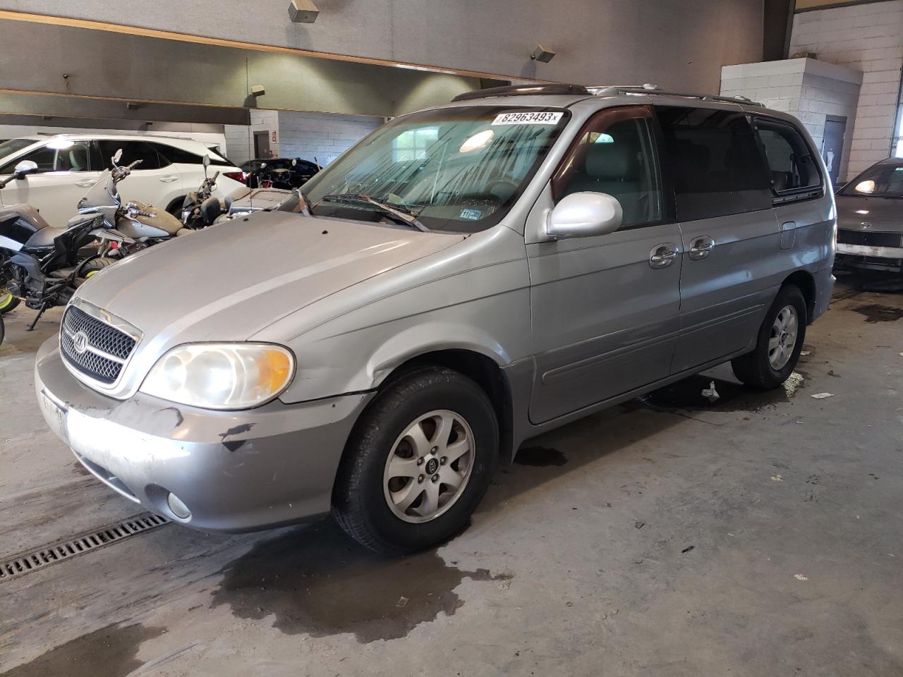 Lot #2339936841 2004 KIA SEDONA