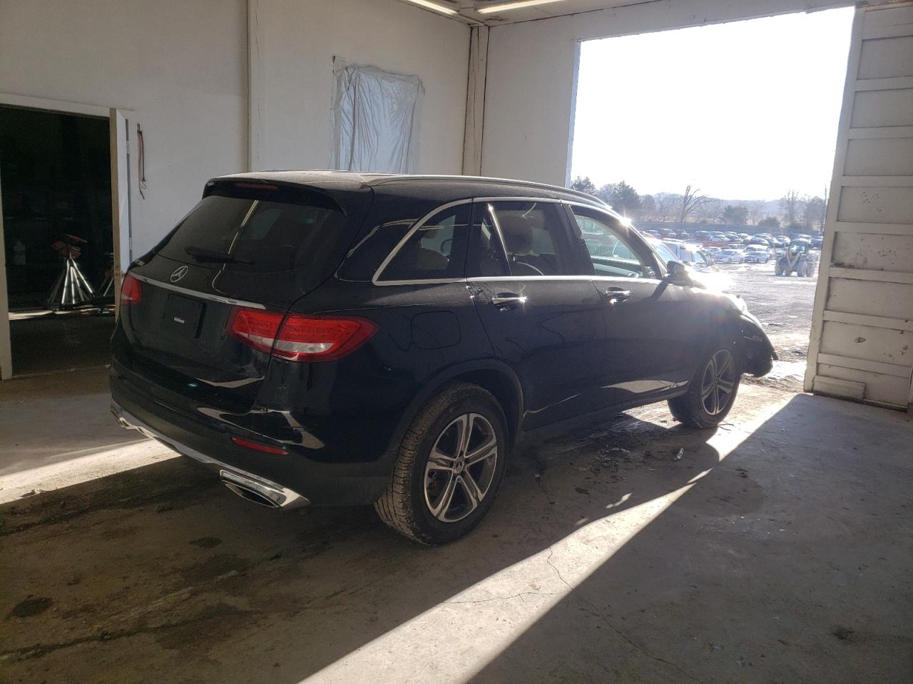 2019 Mercedes-Benz Glc 300 vin: WDC0G4JBXKF668711