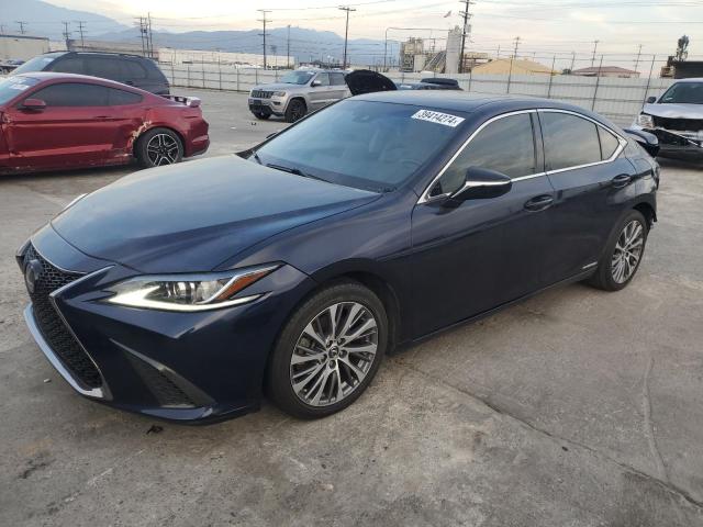 2020 Lexus ES 300h 