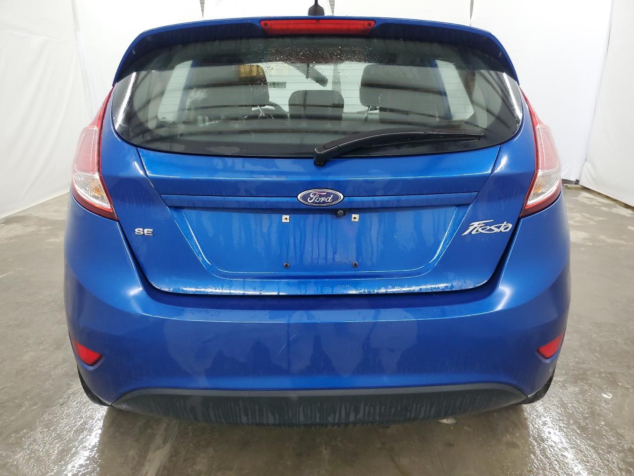 3FADP4EJ4JM120040 2018 Ford Fiesta Se