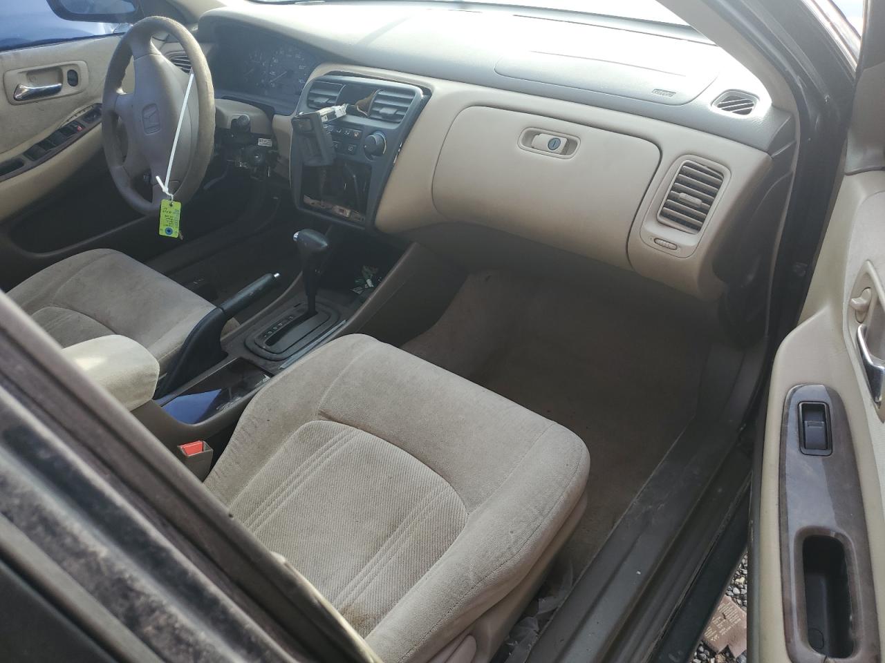 JHMCG5673YC031388 2000 Honda Accord Se