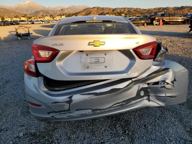 Image 6 of 2018 Chevrolet Cruze salvage vehicle - Lot #38027994 at Copart