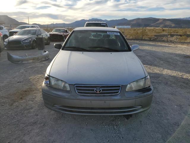 2000 Toyota Camry Le VIN: JT2BF28K4Y0253884 Lot: 82856113