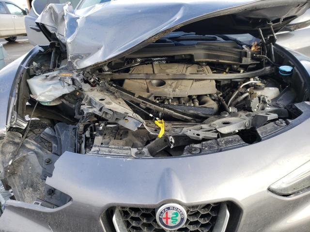 2018 Alfa Romeo Stelvio - Image 12