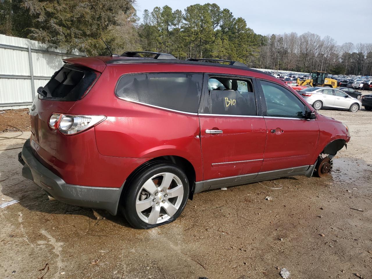 Lot #2340634325 2011 CHEVROLET TRAVERSE L