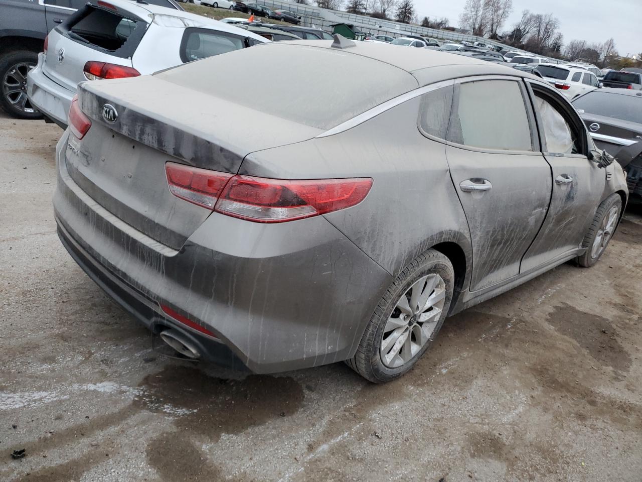 2016 Kia Optima Lx vin: 5XXGT4L33GG072239