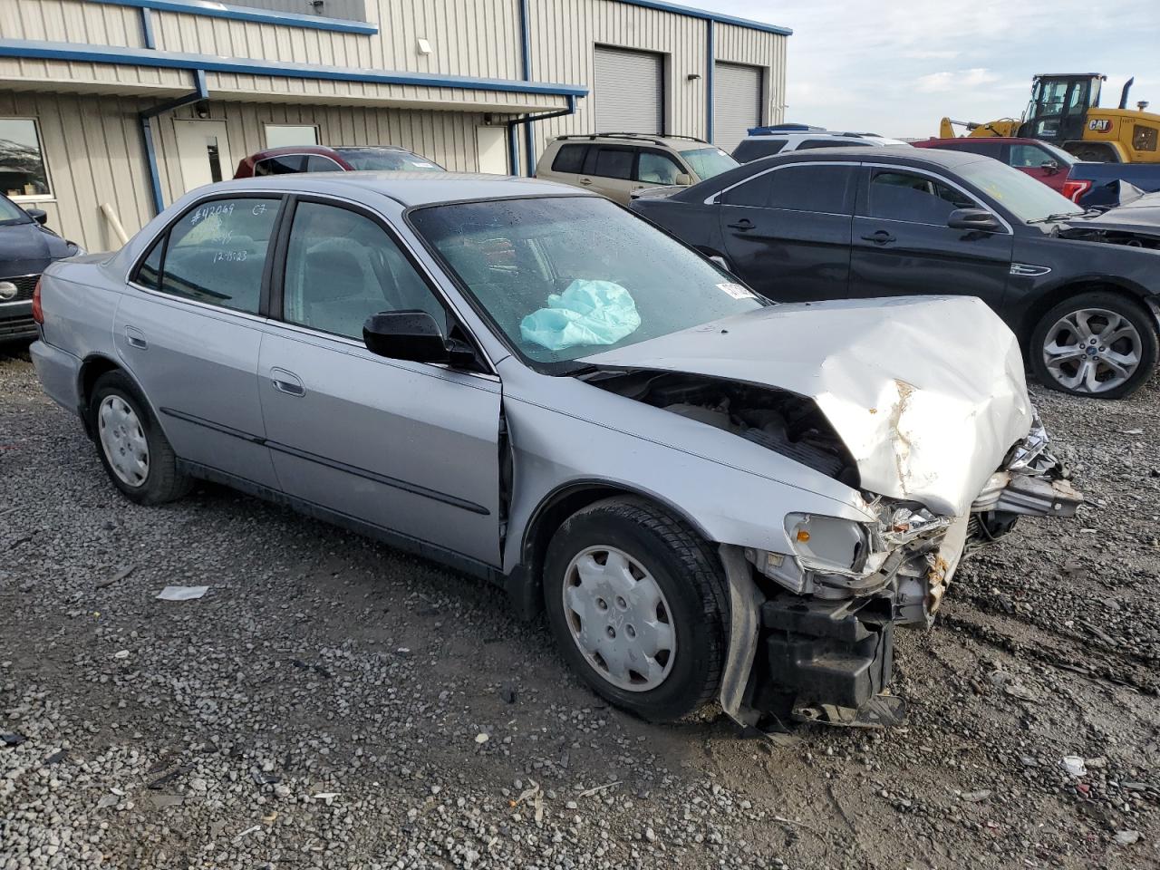 1HGCG5647YA076256 2000 Honda Accord Lx