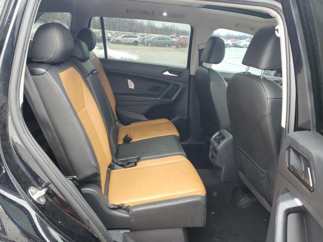 2018 VOLKSWAGEN TIGUAN SE 3VV3B7AXXJM097770