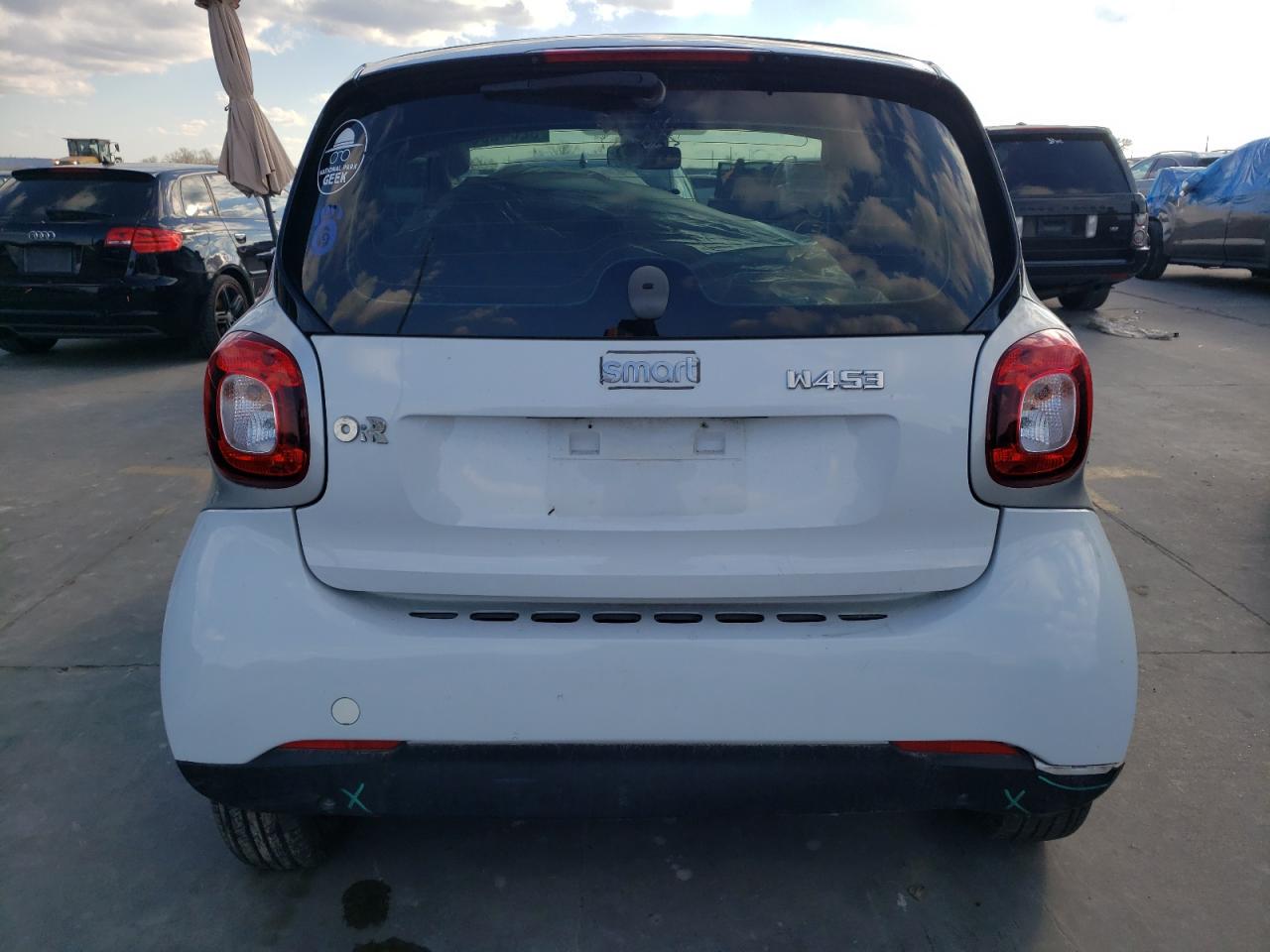 WMEFJ5DA9HK170222 2017 Smart Fortwo