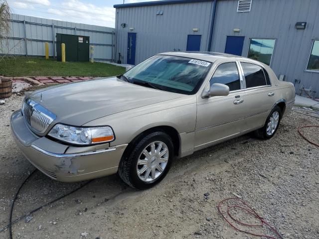 2007 Lincoln Town Car Signature Limited