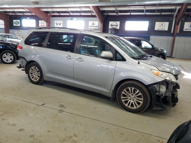 5TDYK3DC3ES484057 | 2014 TOYOTA SIENNA XLE