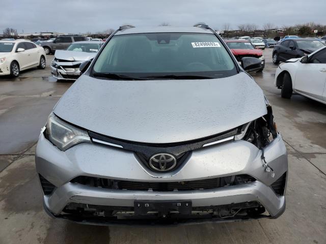 2T3ZFREV0HW373772 | 2017 Toyota rav4 le