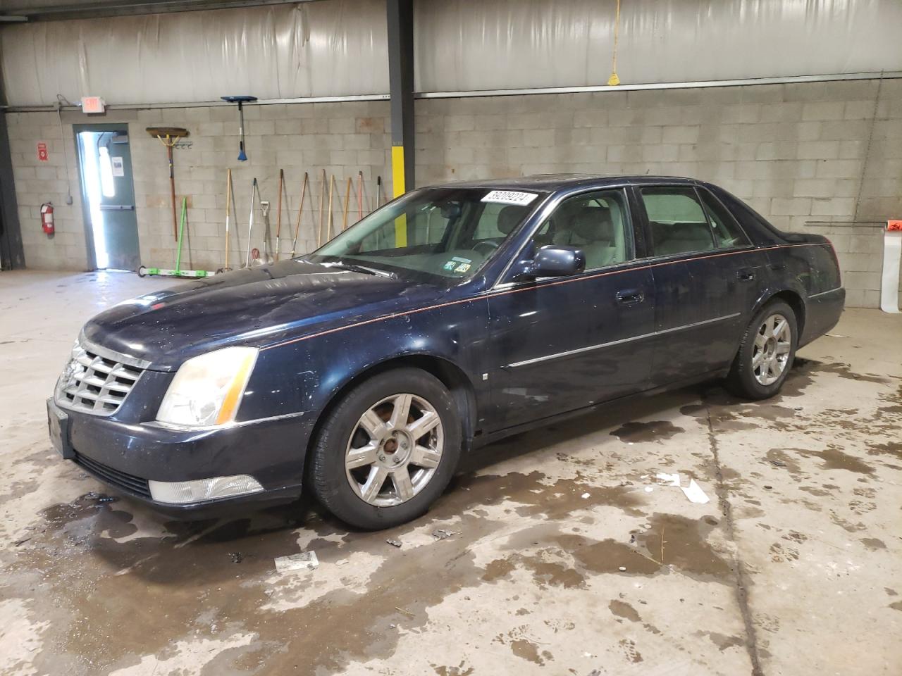 1G6KD57YX7U183077 2007 Cadillac Dts