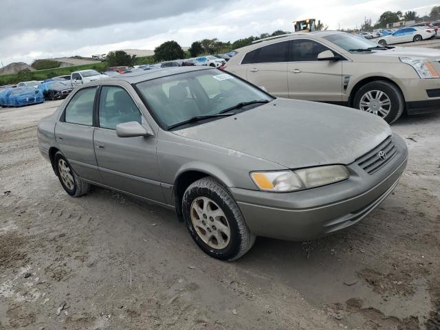 1999 Toyota Camry Le VIN: JT2BF22K6X0151557 Lot: 39352154