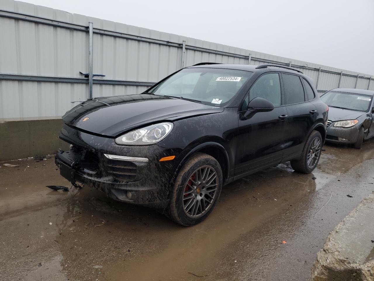 2017 Porsche Cayenne vin: WP1AA2A25HKA87552