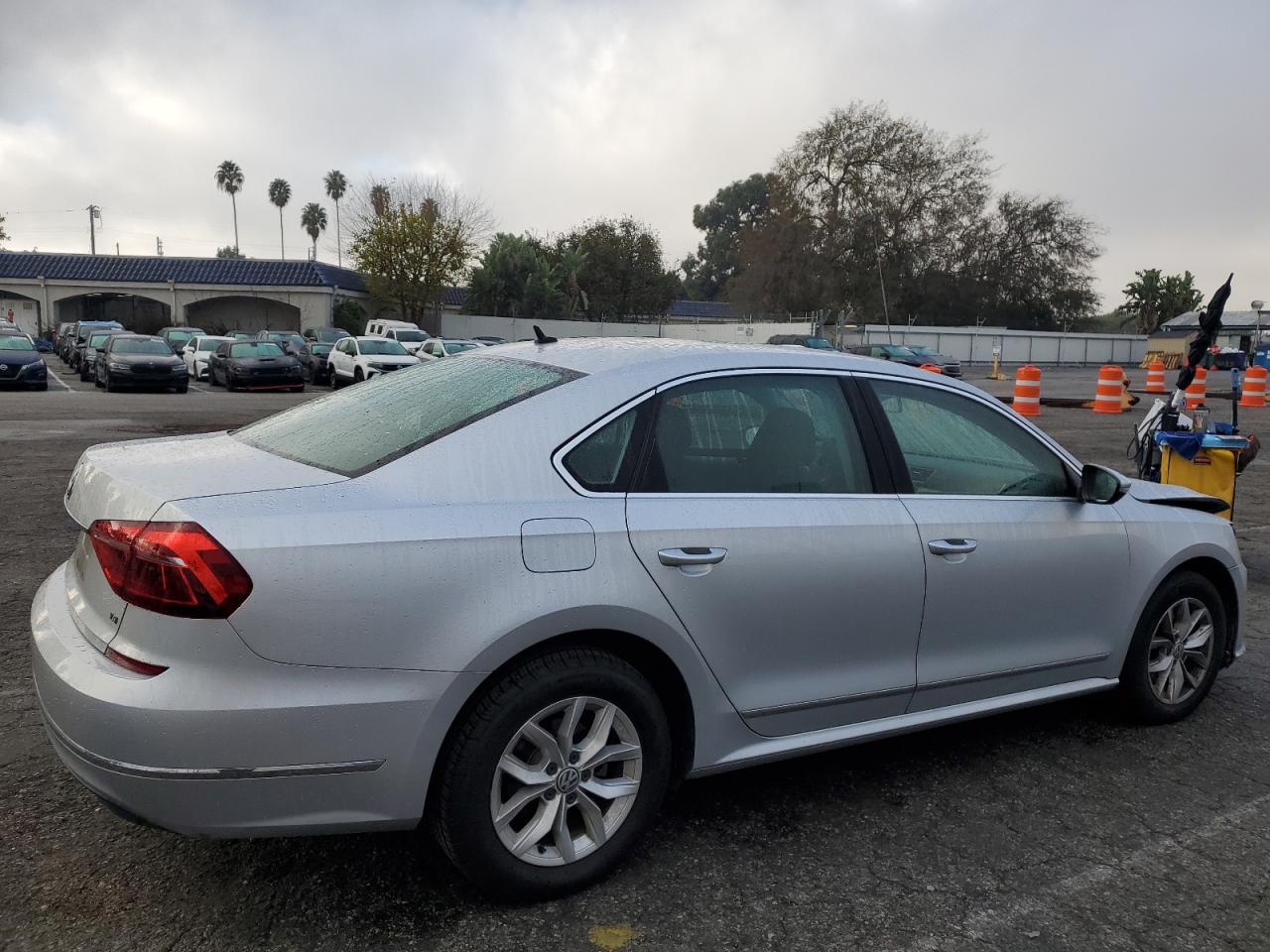 1VWAT7A37HC003708 2017 Volkswagen Passat S