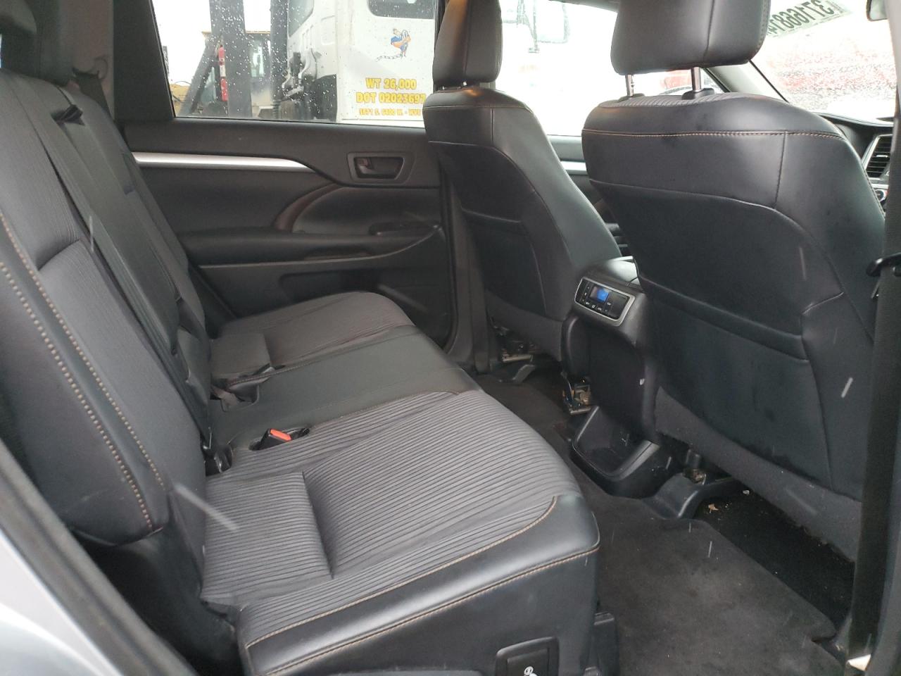 5TDBKRFH6FS090099 2015 Toyota Highlander Le 5TDBKRFH6FS090099 2015 Toyota Highlander Le