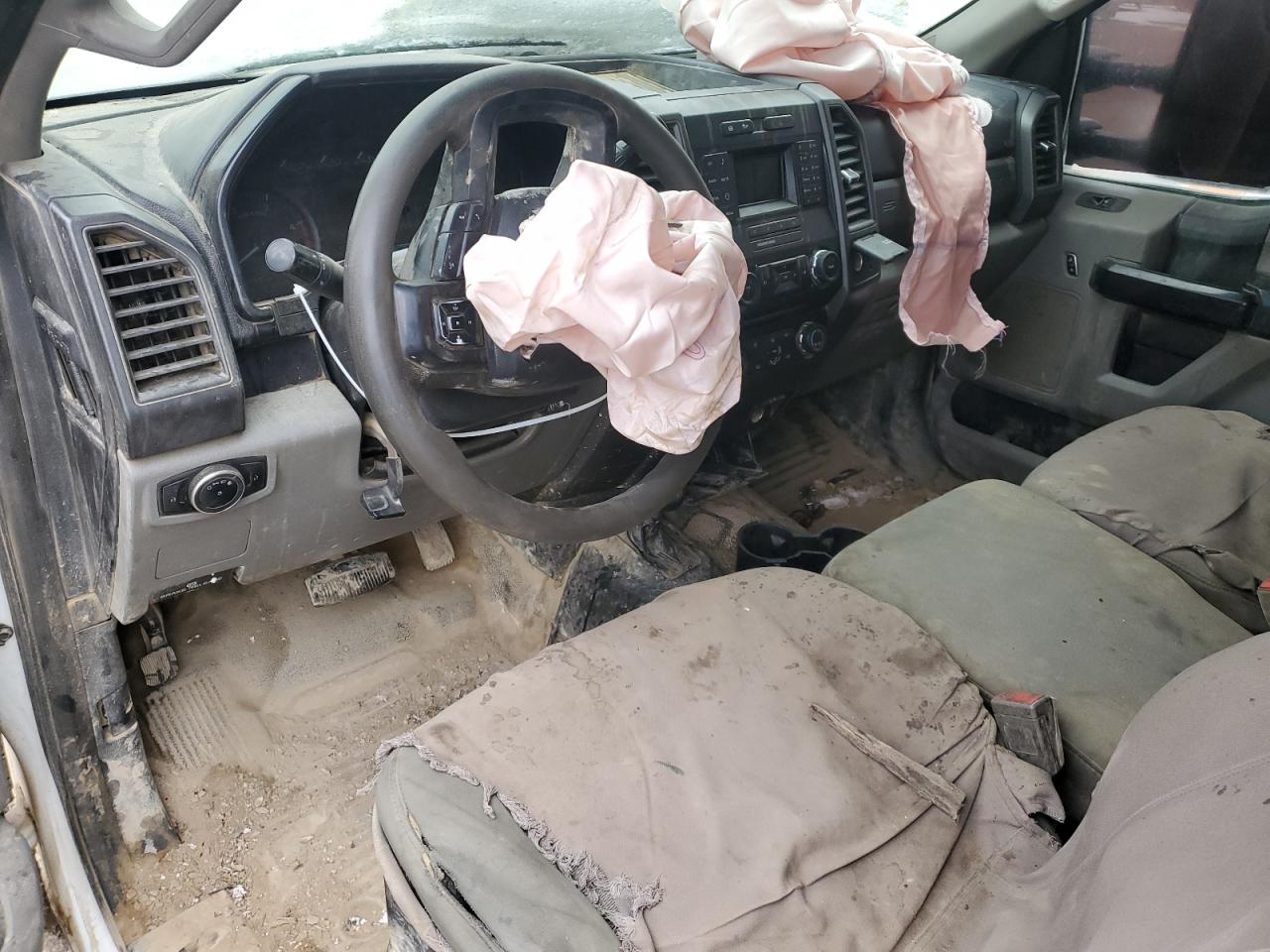 VIN: 1FD8W3HTXJEC49200 2018 FORD F350