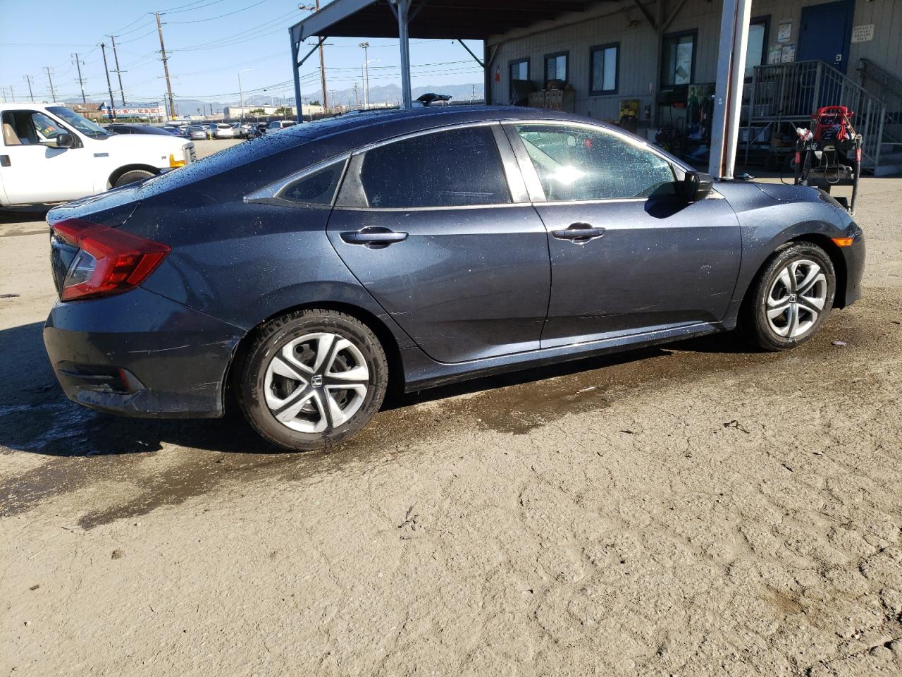 2HGFC2F57HH511245 2017 Honda Civic Lx