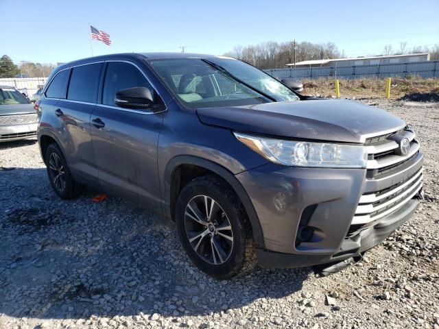 VIN 5TDZARFH4KS044072 2019 Toyota Highlander, LE no.4