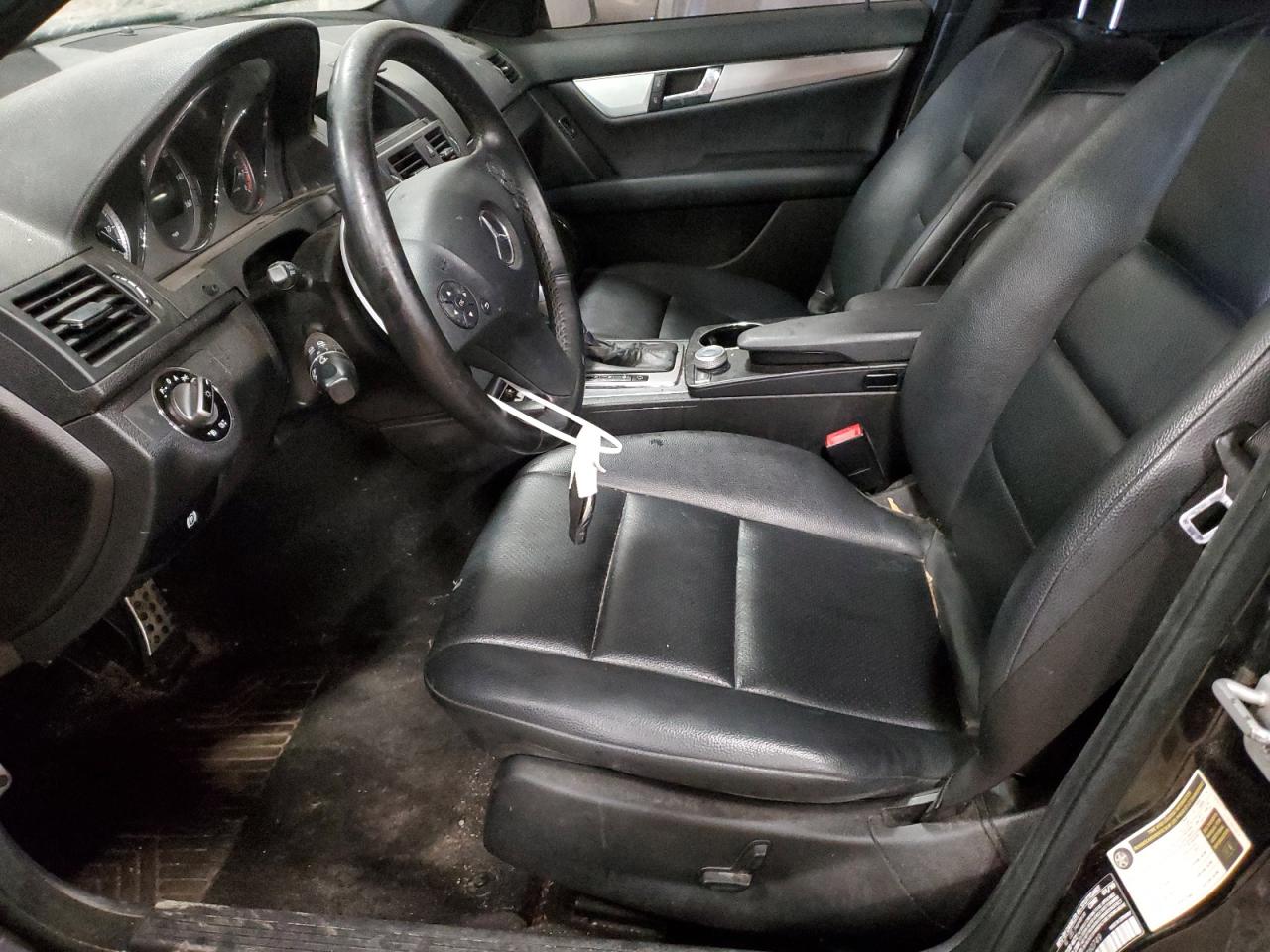 WDDGF8BB1AF460749 2010 Mercedes-Benz C 300 4Matic