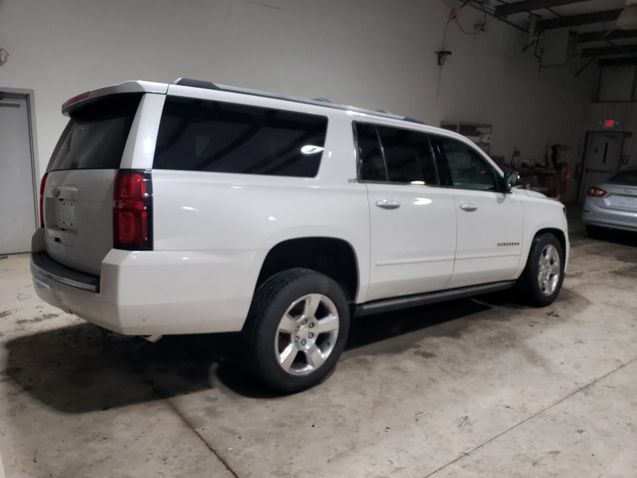 2016 Chevrolet Suburban K1500 Ltz vin: 1GNSKJKC6GR174393