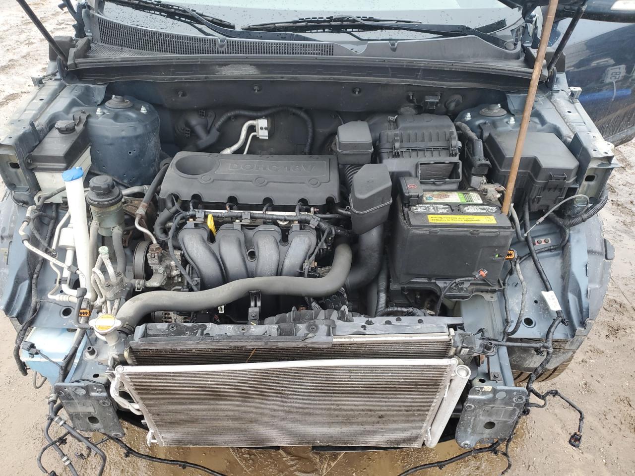 5XYKT4A11BG184148 2011 Kia Sorento Base