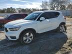 VOLVO XC40 T4 MO photo