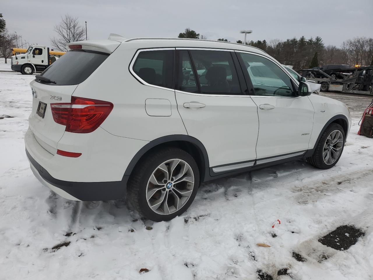 5UXWX9C54F0D45365 2015 BMW X3 xDrive28I