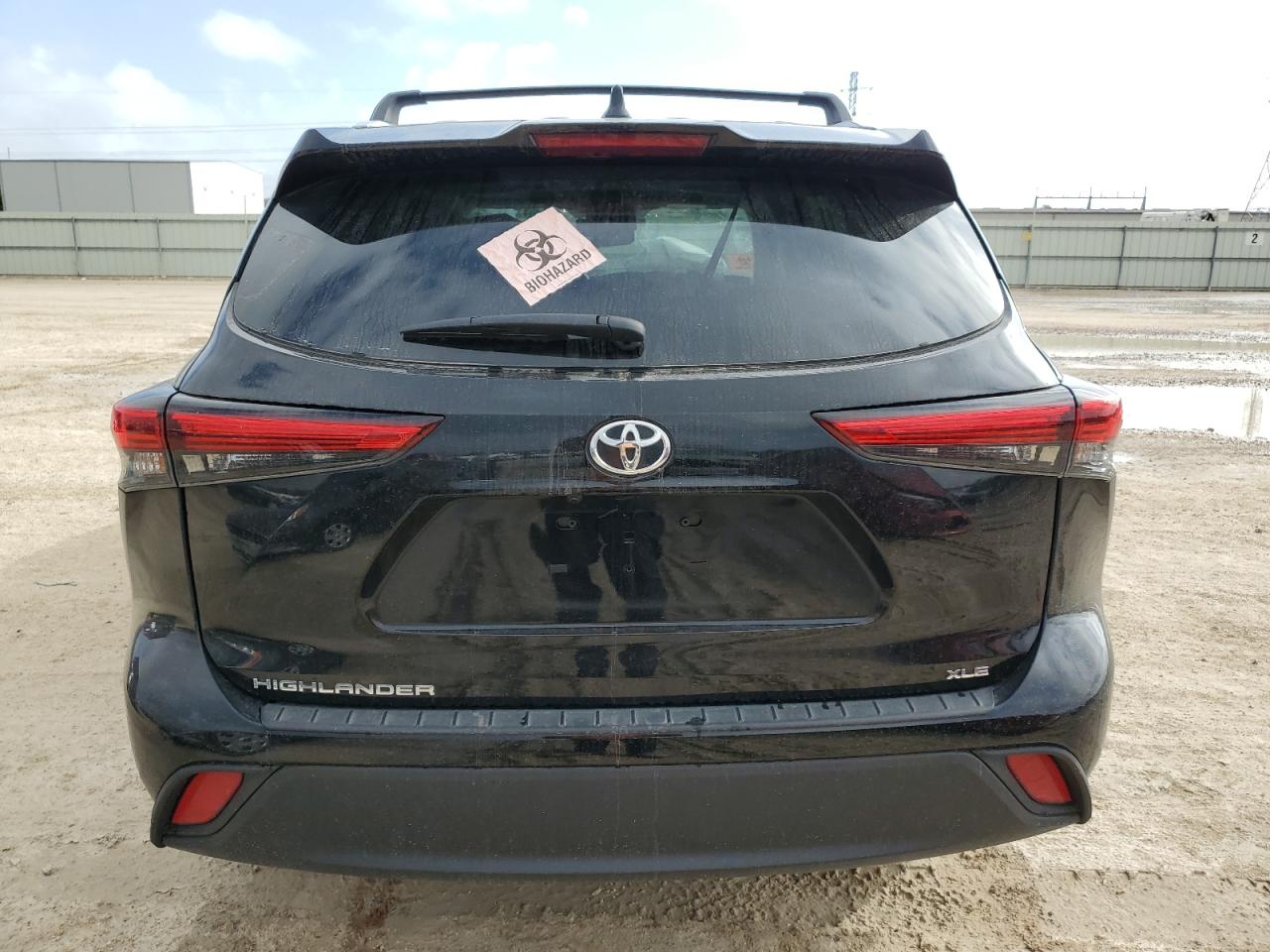 VIN: 5TDGZRAH5NS141647 2022 TOYOTA HIGHLANDER