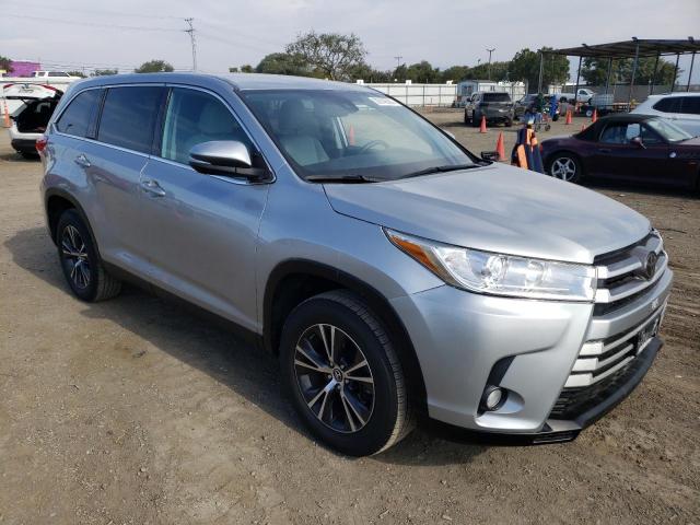 VIN 5TDZZRFH0KS314052 2019 Toyota Highlander, LE no.4