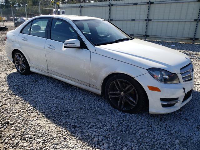 VIN WDDGF4HB3DR266324 2013 Mercedes-Benz C-Class, 250 no.4