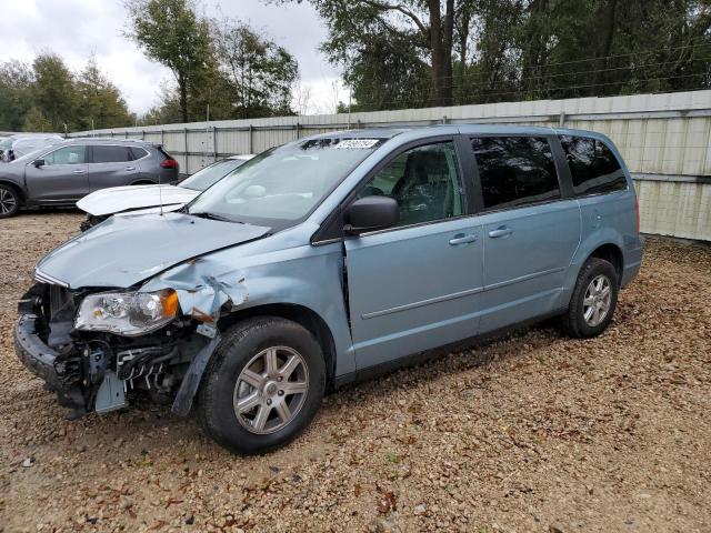 2010 Chrysler Town & Country LX