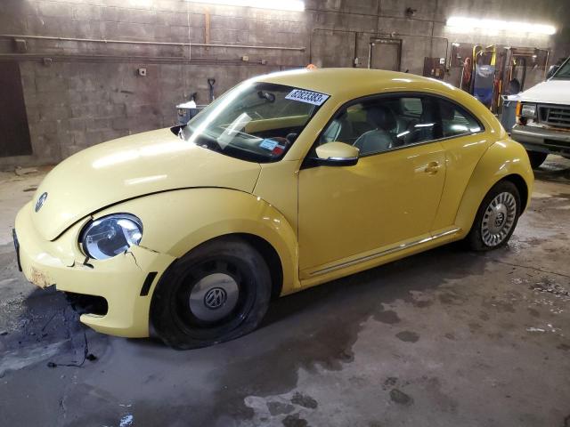 3VWJP7AT7DM687365 | 2013 Volkswagen beetle