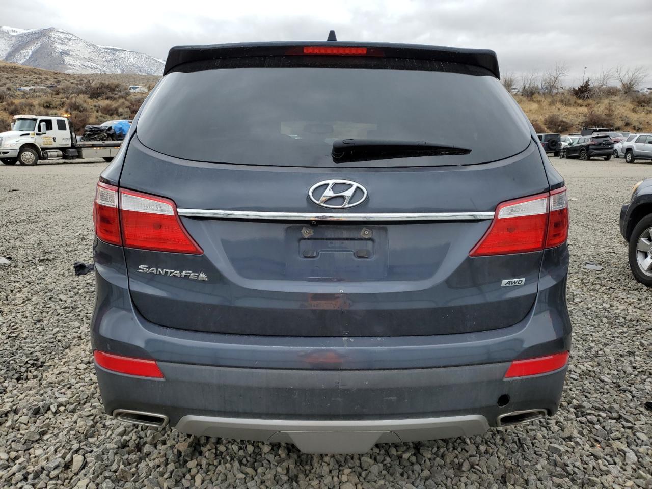 2016 Hyundai Santa Fe Se vin: KM8SMDHF9GU155268