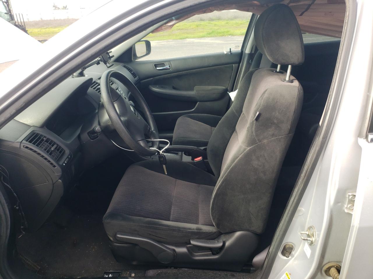 1HGCM56485A107969 2005 Honda Accord Lx