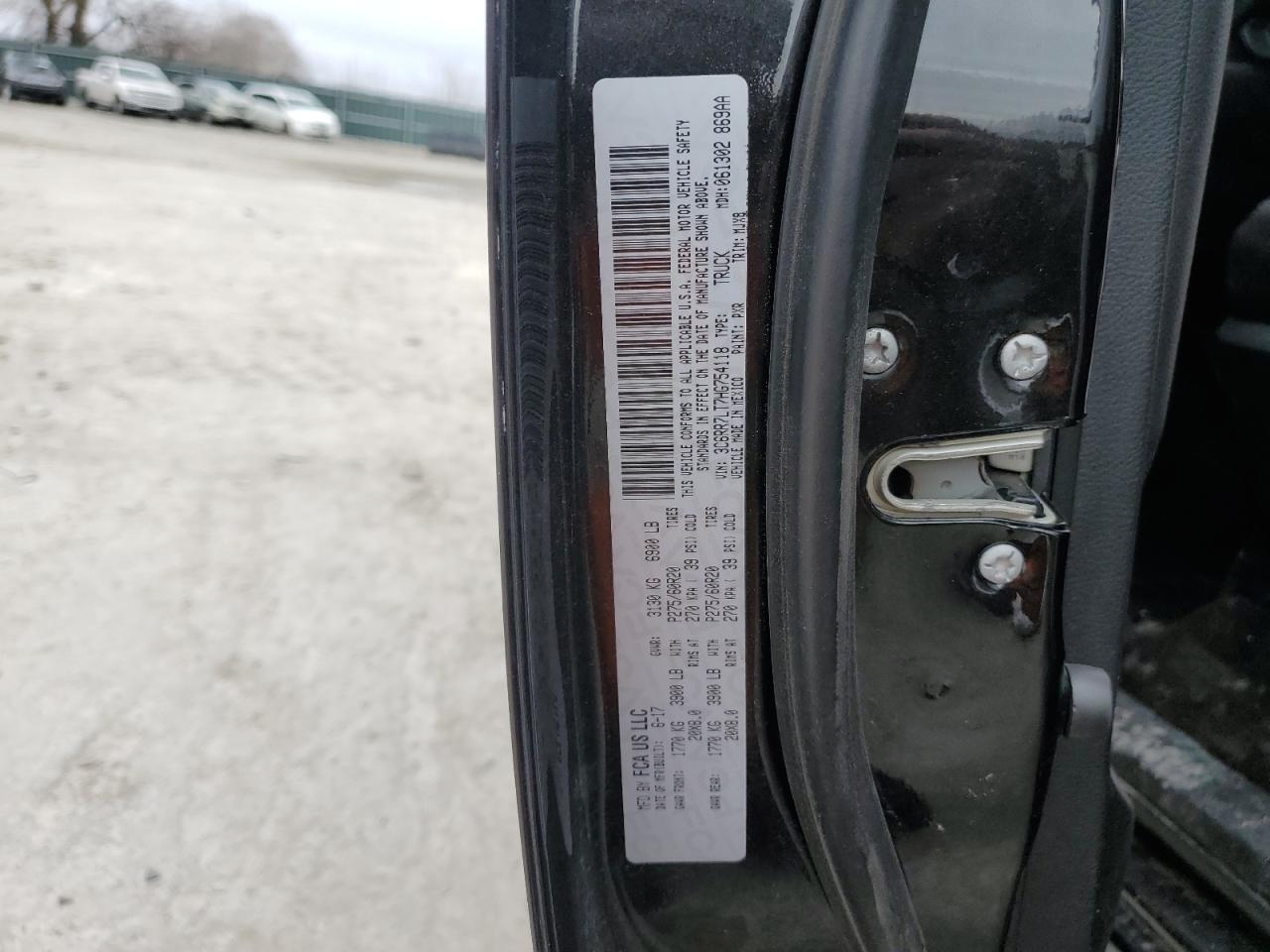 3C6RR7LT7HG754118 2017 Ram 1500 Slt