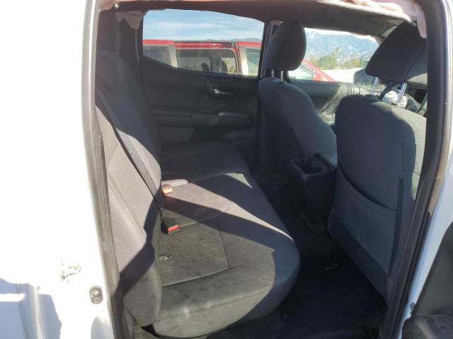 Image 10 of 2016 Toyota Tacoma salvage vehicle - Lot #82950243 at Copart
