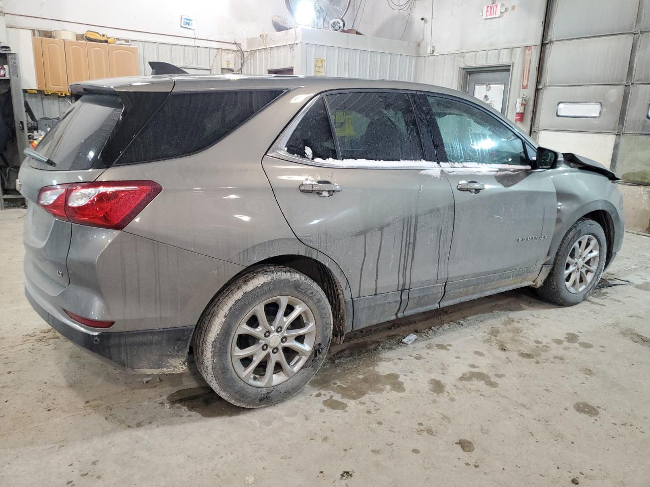 3GNAXJEV4JS616361 2018 Chevrolet Equinox Lt