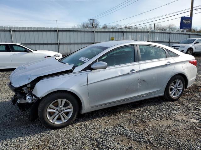 Lot #2468809881 2013 HYUNDAI SONATA GLS salvage car