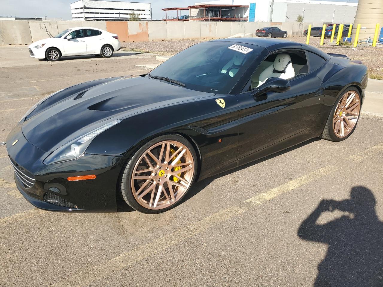 2017 Ferrari California T vin: ZFF77XJA1H0223039