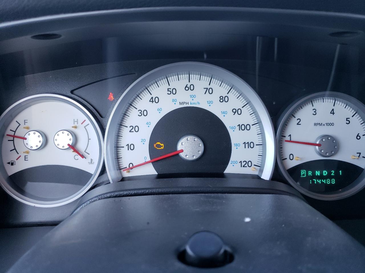 1D8HB48N28F124009 2008 Dodge Durango Slt