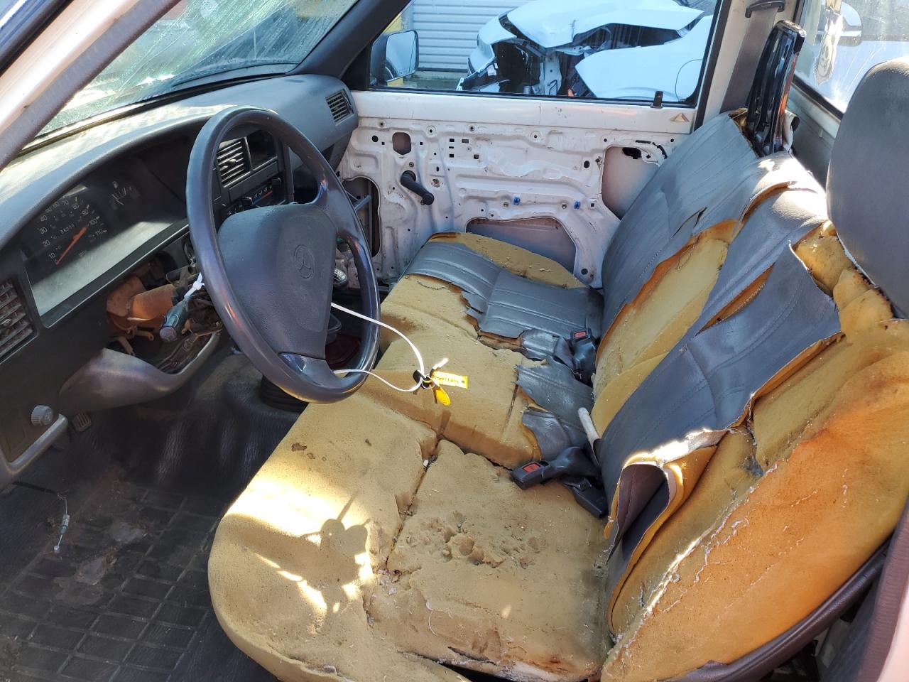 JT4RN81A2N0087583 1992 Toyota Pickup 1/2 Ton Short Wheelbase