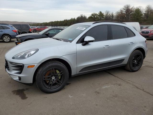 VIN WP1AA2A57HLB04355 2017 Porsche Macan no.1