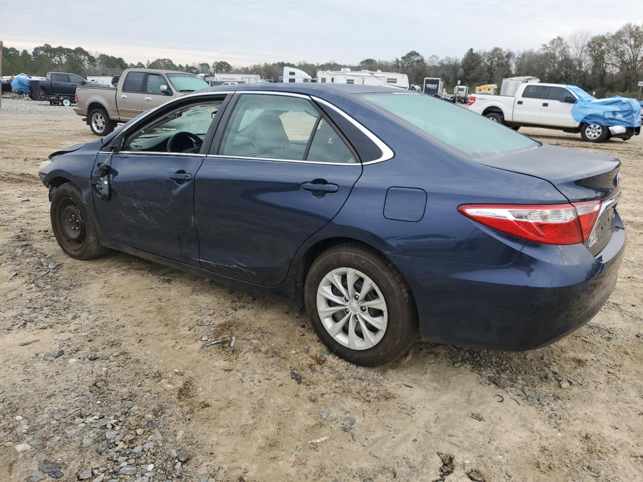 2015 Toyota Camry Le vin: 4T4BF1FK3FR465509